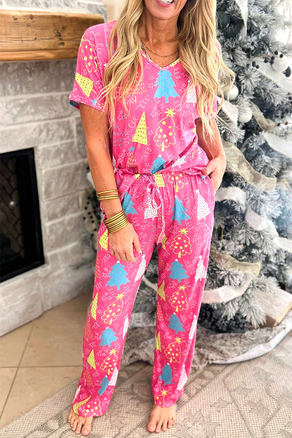 Women's Rose Christmas Tree Print V Neck Tee and Pants Lounge Set