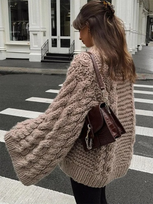 Women's Round Neck Bell Sleeve Loose Knitted Sweater